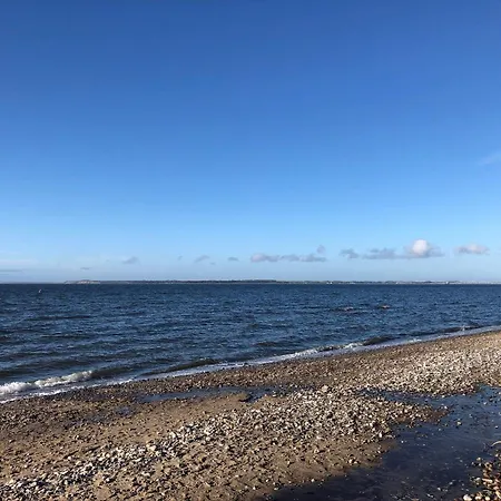 8 Person In Struer-by Traum * Struer